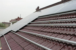 斜坡瓦屋面與天窗搭接周邊滲漏水該如何維修?