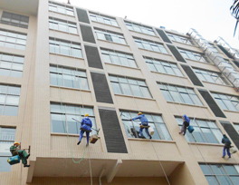 如何外墻清洗，才能更加安全有效？