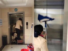不銹鋼電梯廂怎么保養？