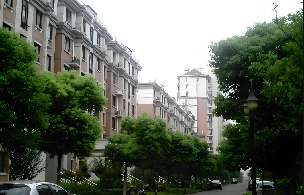 【鷹隆資訊】以專業(yè)與汗水守護業(yè)主安居